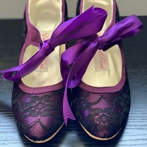 NEW!  Super cute Purple Black Lace Heels